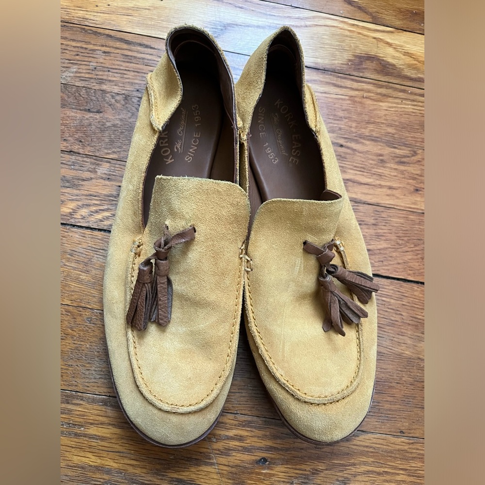 Kork-Ease Meg loafer with tassels mustard yellow suede size 8.5